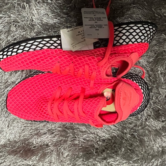 New - Picture 3 of 3